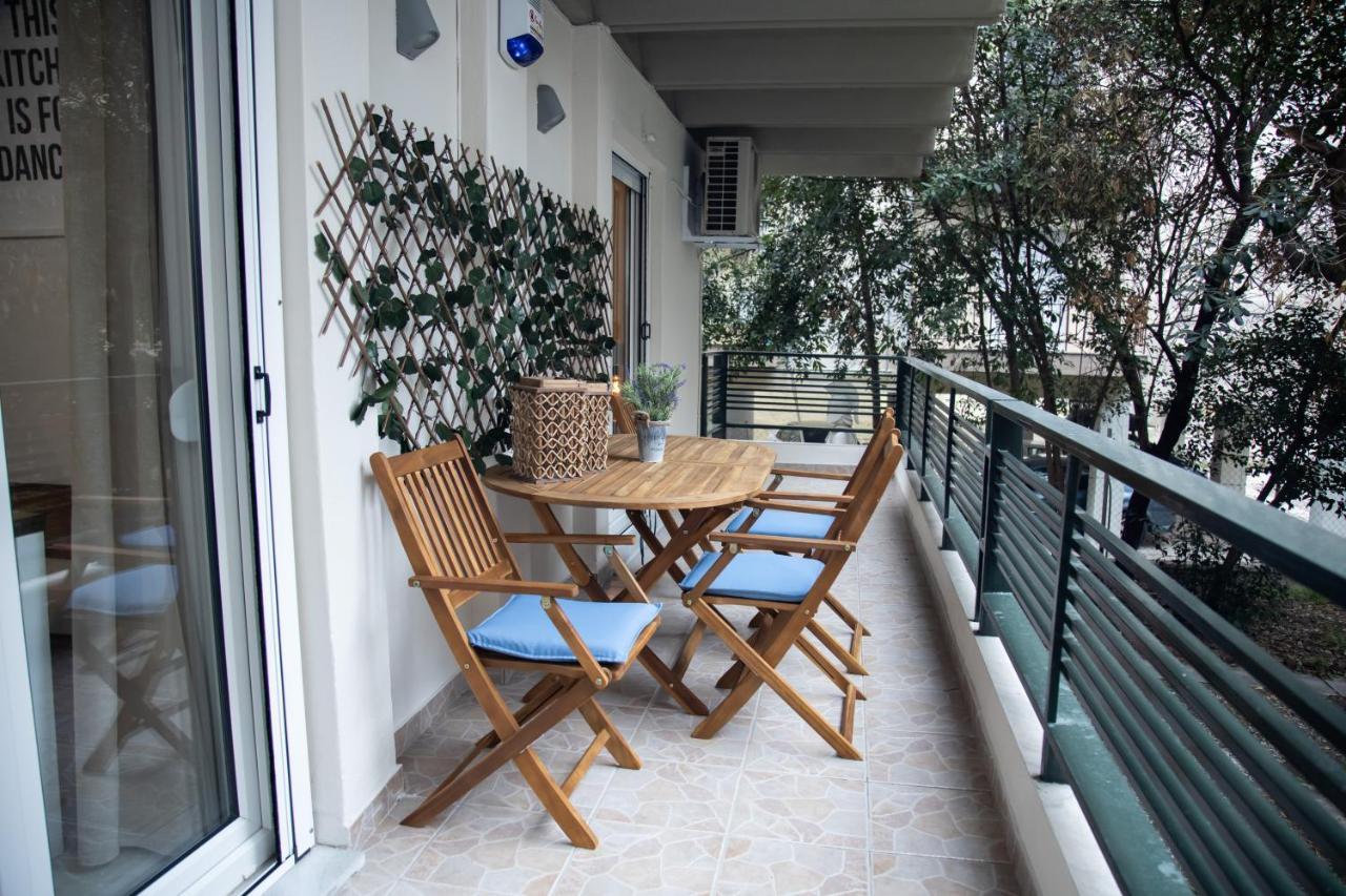 סלוניקי Fobillo Apartment At Charilaou מראה חיצוני תמונה