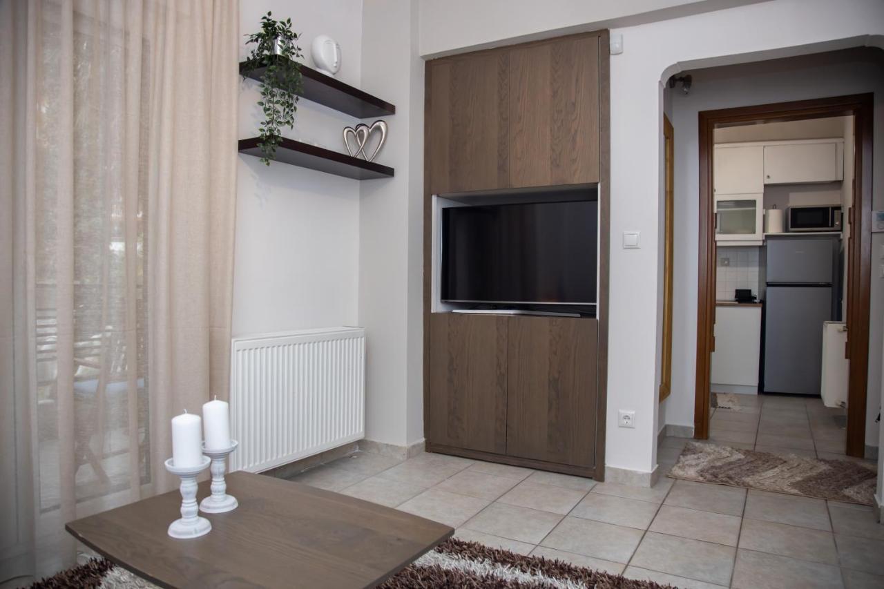 סלוניקי Fobillo Apartment At Charilaou מראה חיצוני תמונה