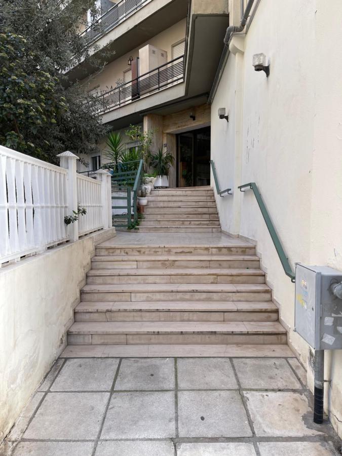 סלוניקי Fobillo Apartment At Charilaou מראה חיצוני תמונה
